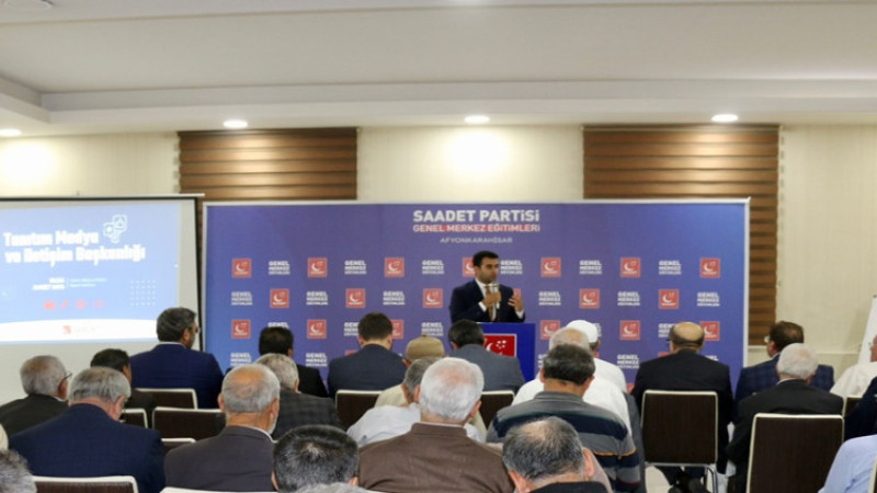 Saadet Partisi Genel Merkezi'nde eğitim