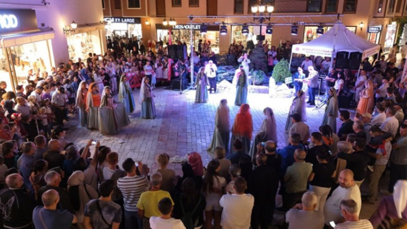 Uluslararası Zafer Halk Oyunları festivaline görkemli başlangıç