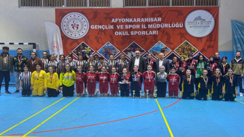 Futsal Yıldız Kızlar Müsabakaları Çiğiltepe Spor Salonu’nda sona erdi