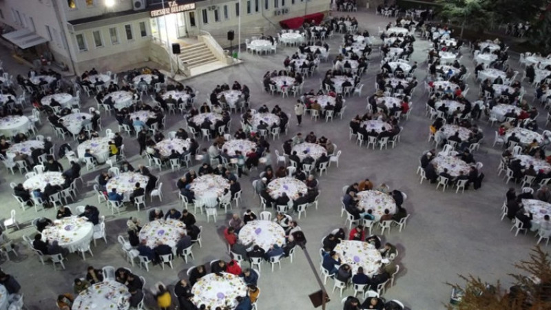 Erkmen'de gelenekselleşen iftar yemeği gerçekleşti