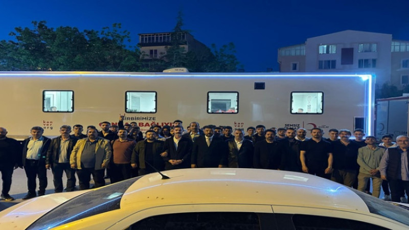 Ülkü Ocakları, yüzlerce ünite kan bağışladı