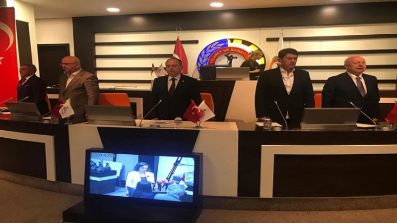 Afyon Eğitim Vakfı'nda yönetim güven tazeledi