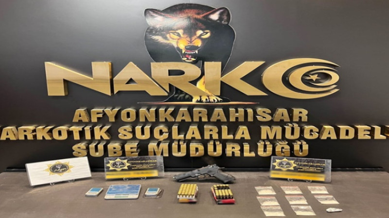 Emniyet tarafından sokak satıcılarına yönelik operasyon yapıldı