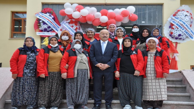 Milletvekili Taytak, çeşitli iş yerlerinin açılışlarında bulundu
