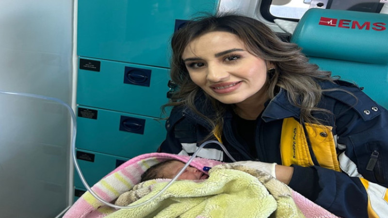 Çay'da ambulansta doğum gerçekleştirildi