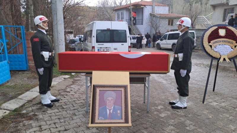 Kıbrıs Gazisi Mustafa Altın Şuhut'ta toprağa verildi