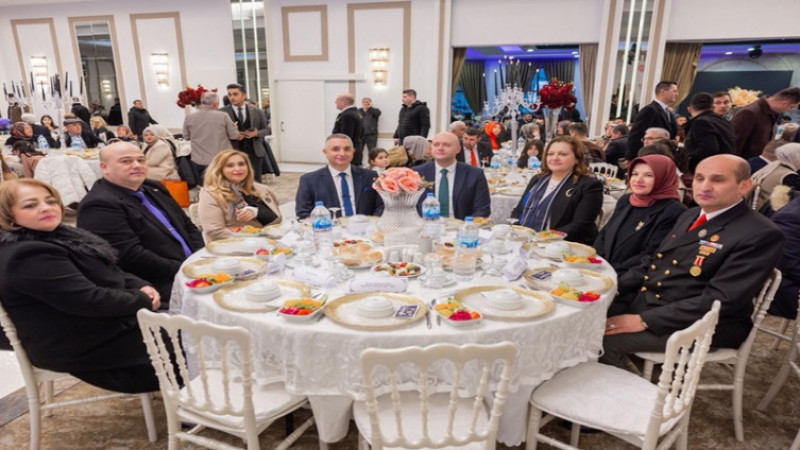 Burcu Köksal, şehit yakınları ve gazilerimizle iftarda buluştu