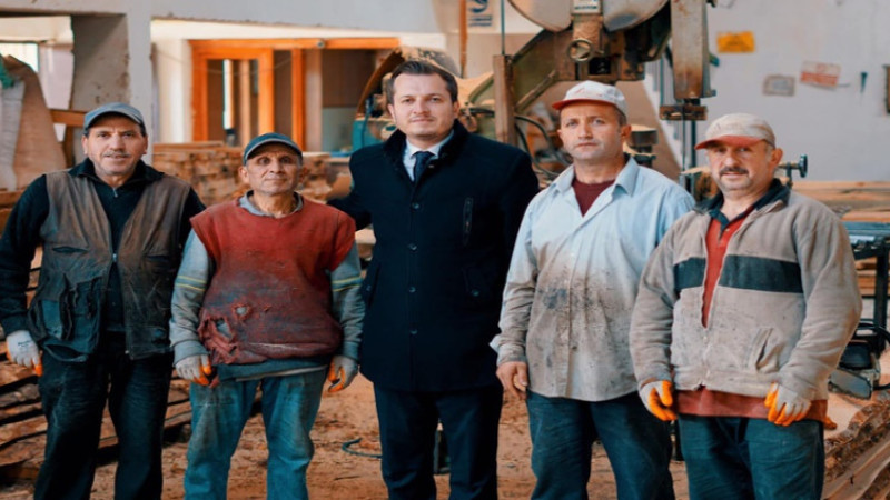 Karataş, 1 Mayıs Emek ve Dayanışma Günü dolayısıyla bir mesaj yayımladı