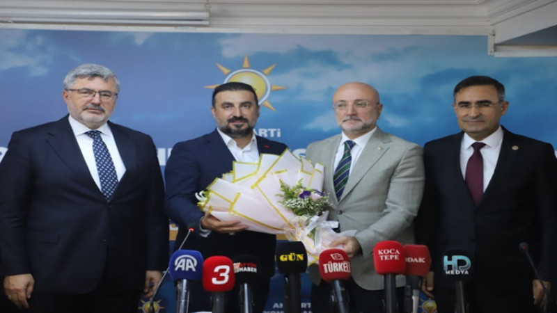 AK Parti'nin yeni il başkanı Özgür Kavak çeşitli açıklamalarda bulundu