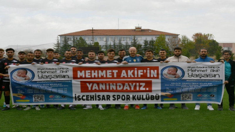 İscehisar Spor'dan anlamı pankart