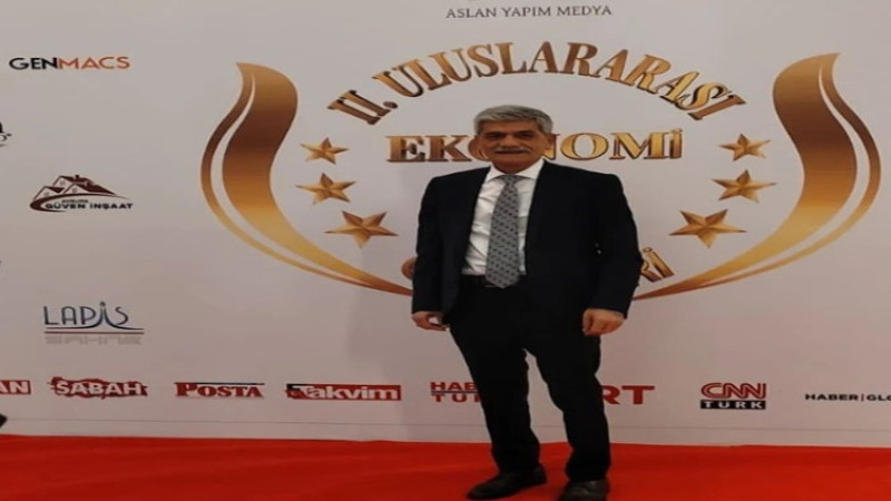 Başkan Erol, yılın en başarılı içme suyu projesi ödülünü aldı