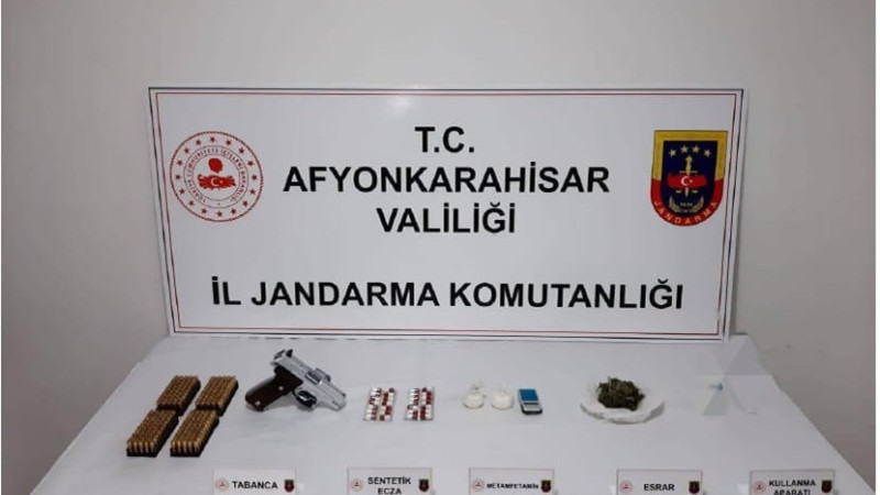 Jandarma'dan uyuşturucu baskını