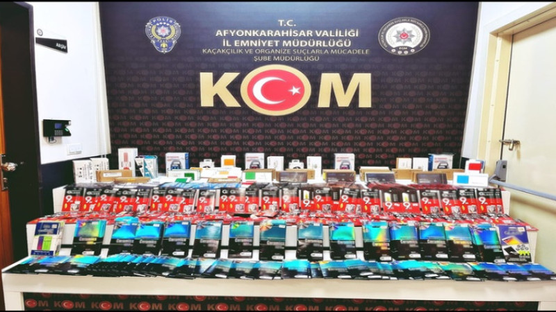 Emniyetten iş yerinde kaçakçılık baskını