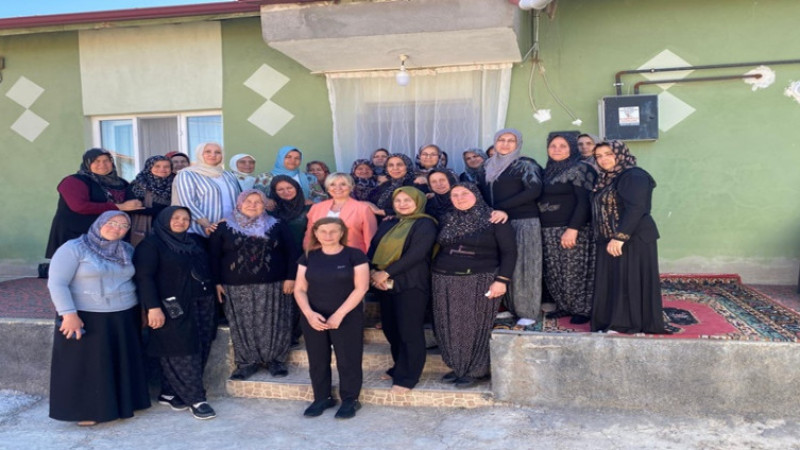 MHP'li KAÇEP üyesi kadınlar istihdam için çalışıyor