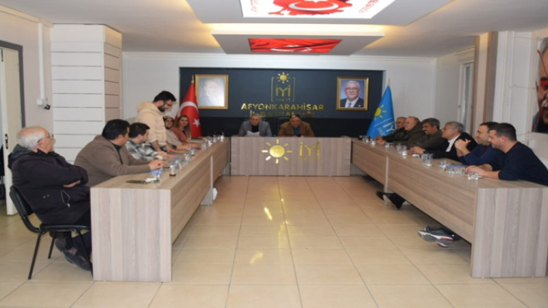 İYİ Parti Afyonkarahisar tarafında divan toplantısı gerçekleştirildi