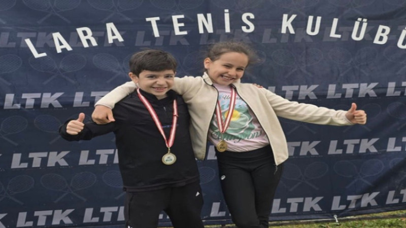 Afyonkarahisarlı Minik Raketler Ankara ve Antalya’da damga vurdu