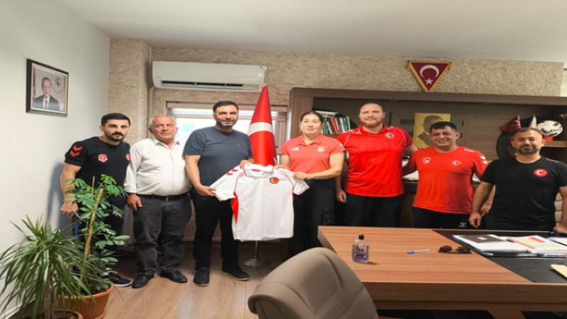 U-20 Kadın Güreş Milli Takımı hazırlıklarını Afyon'da sürdürüyor